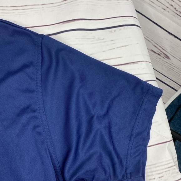 Adidas Navy T-shirt‎ - Picture 3 of 11